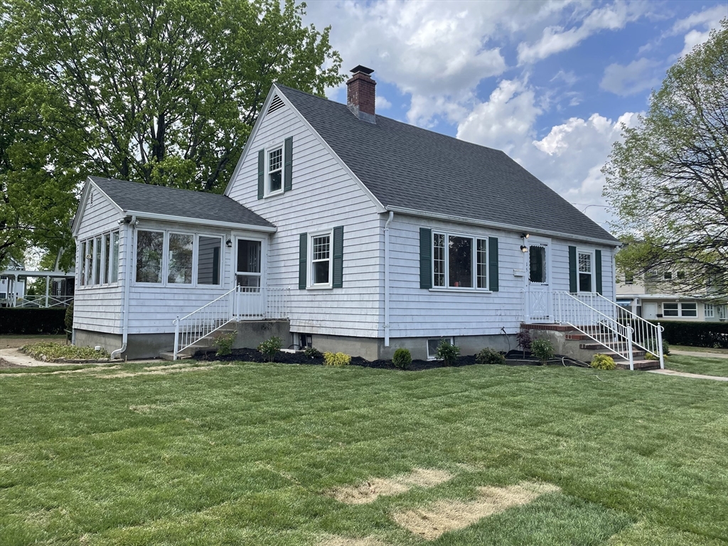 15 Bellmore Road Framingham, MA 01702 - Photo 1 of 27 Gallery Image 1