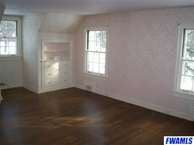 1518 Hawthorn Road Fort Wayne, IN 46802 - Photo 8 of 10