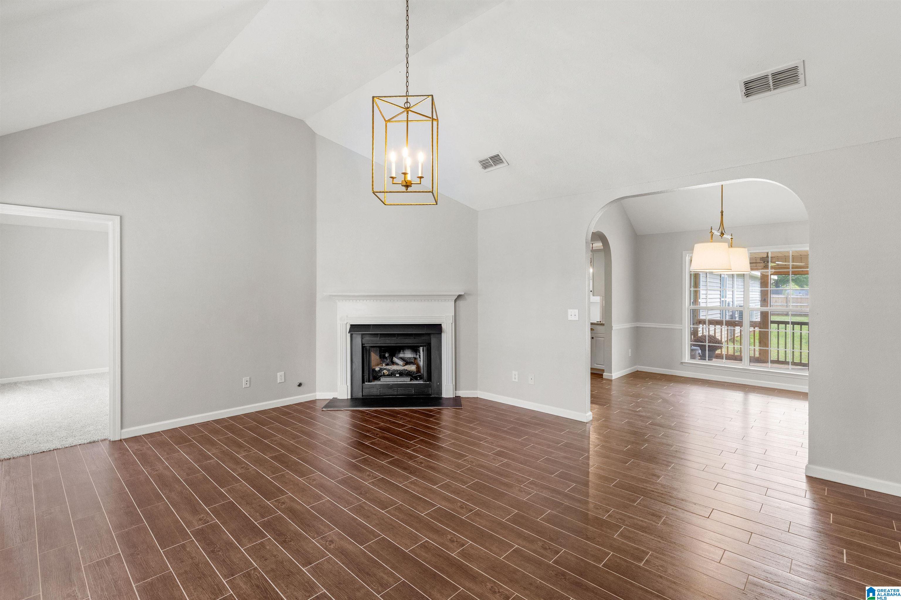 114 Horseshoe Circle Alabaster, AL 35007 - Photo 11 of 44