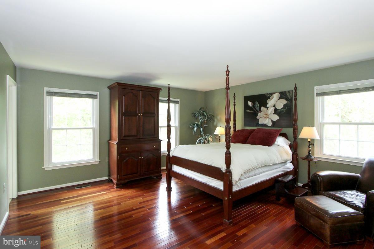 10820 Game Preserve Road Gaithersburg, MD 20879 - Photo 16 of 30 Bedroom (Master)