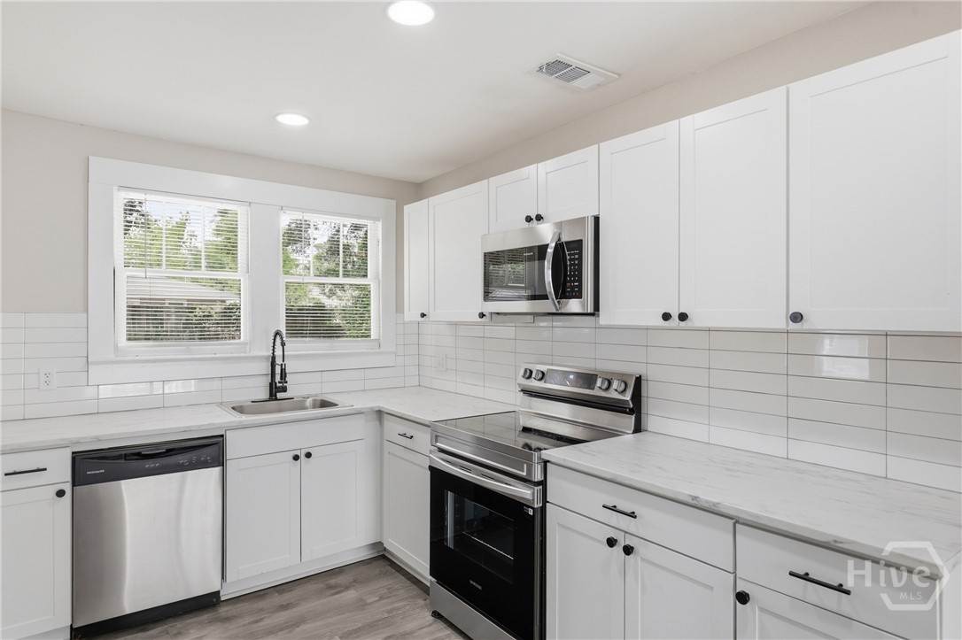 122 West 54th Street Savannah, GA 31405 - Photo 14 of 35