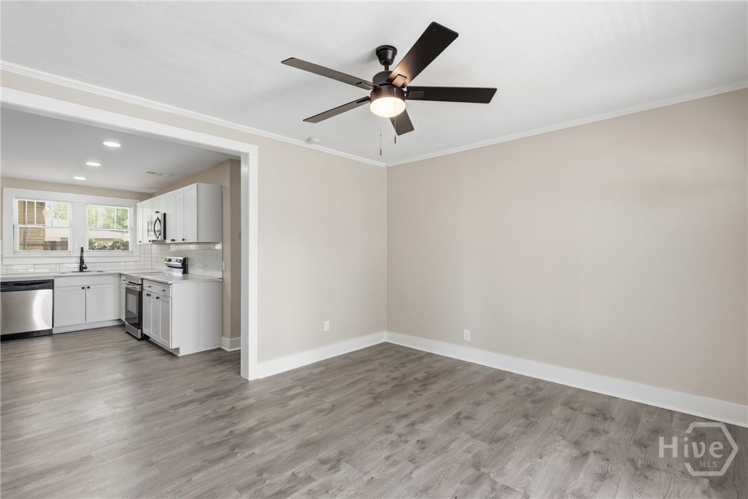 122 West 54th Street Savannah, GA 31405 - Photo 7 of 35
