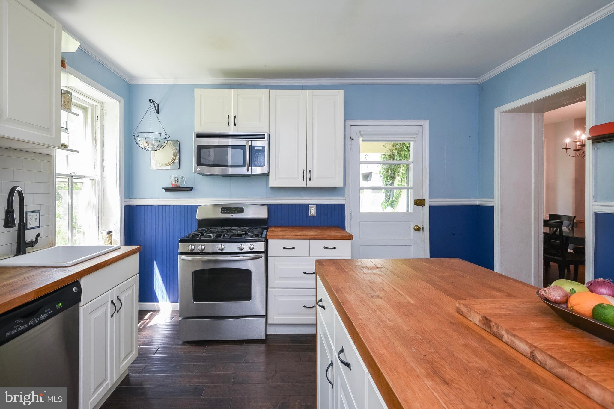246 Church Road Elkins Park, PA 19027 - Photo 11 of 25 Kitchen