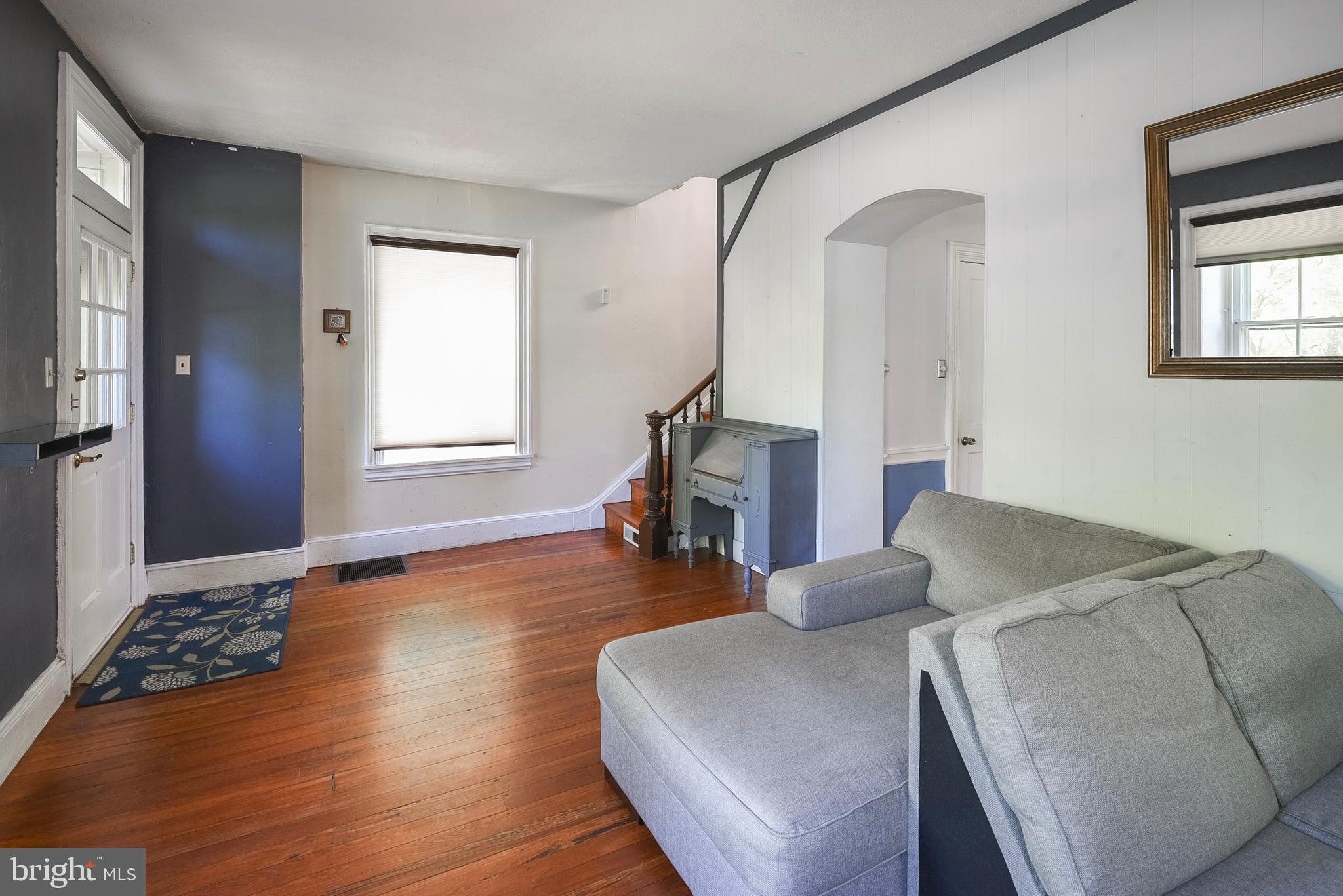 246 Church Road Elkins Park, PA 19027 - Photo 6 of 25 Living room