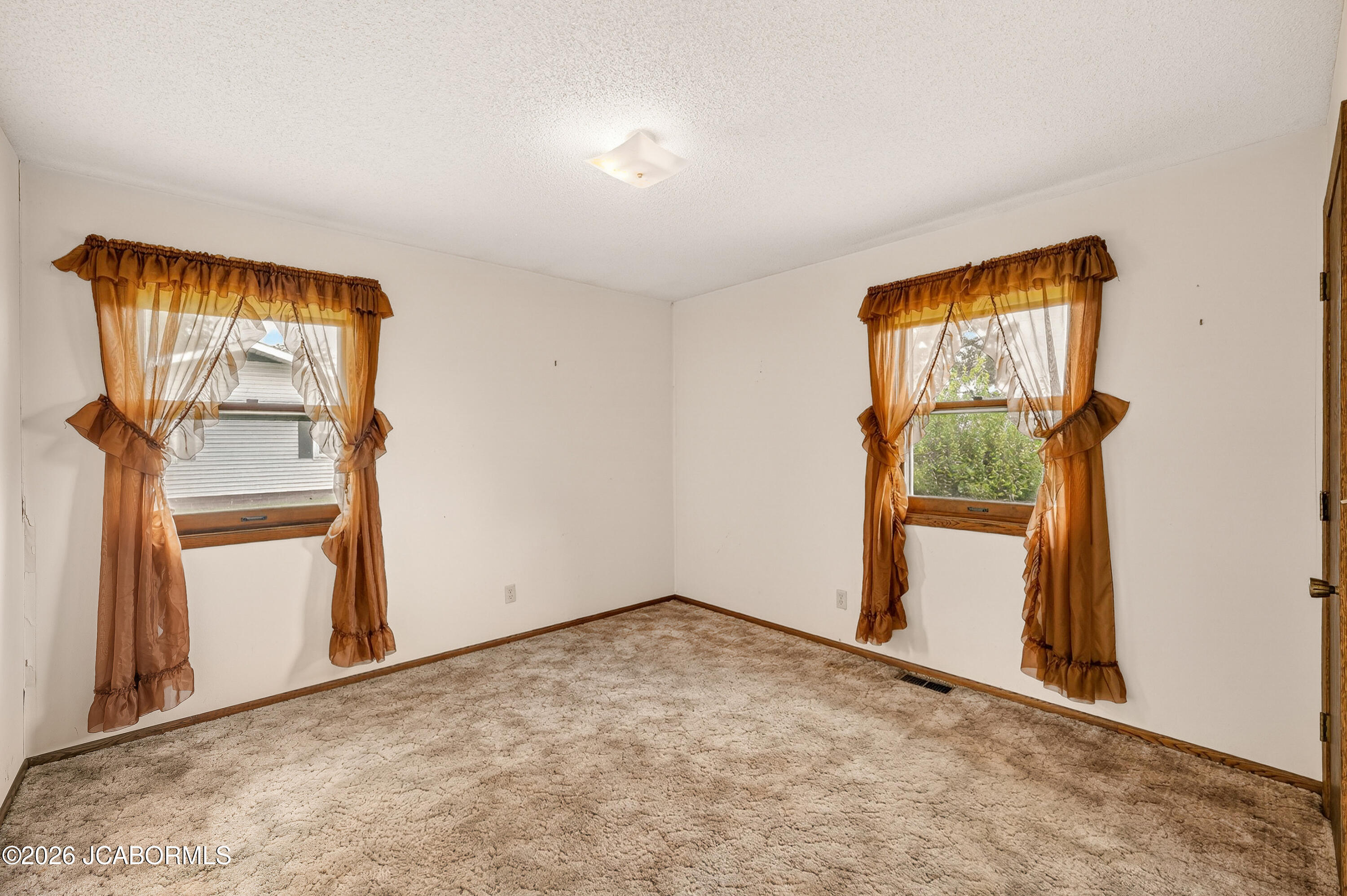 10206 State Rte 52 Versailles, MO 65084 - Photo 22 of 74