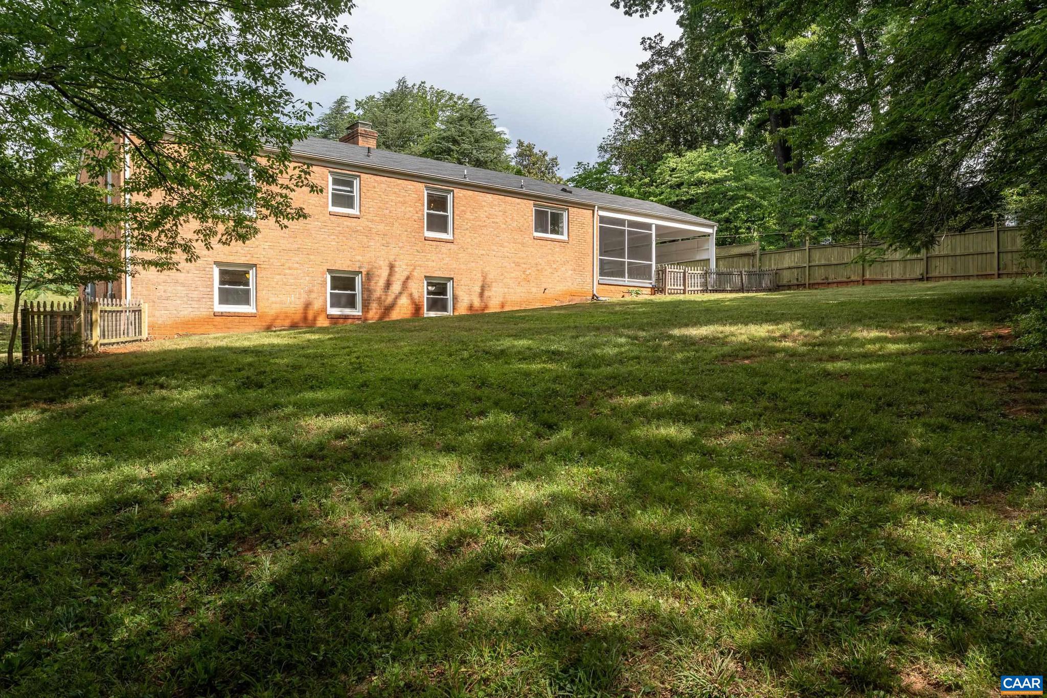 1636 Meadowbrook Heights Road Charlottesville, VA 22901 - Photo 12 of 57
