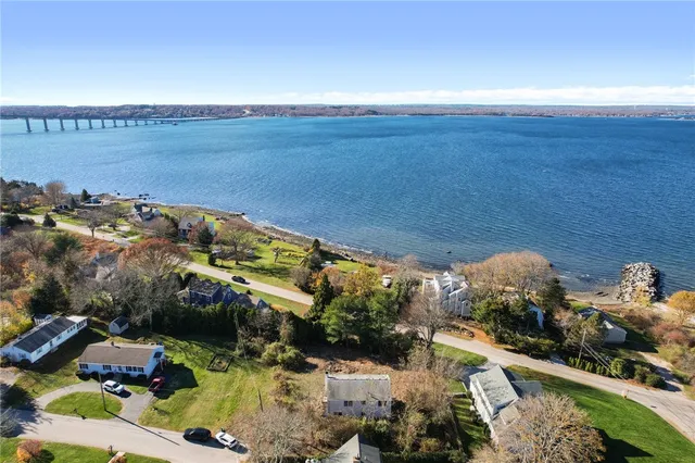 $749,999 | 86 Spanker Street, Jamestown, RI 02835