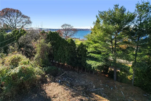 $749,999 | 86 Spanker Street, Jamestown, RI 02835