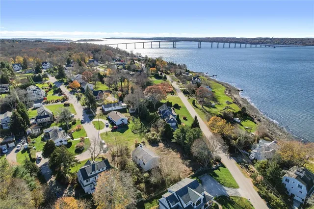 $749,999 | 86 Spanker Street, Jamestown, RI 02835