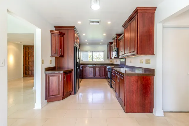 $1,100,000 | 1274 South Beverly Drive, Palm Springs, CA 92264