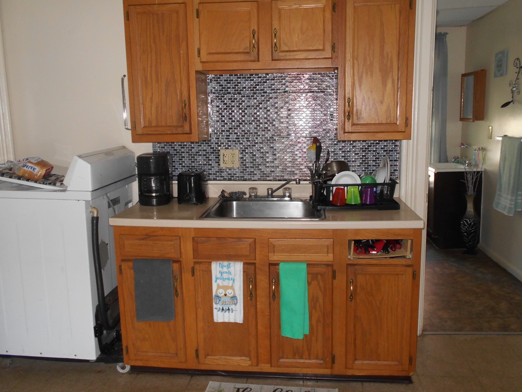 104 Bancroft Street Springfield, MA 01107 - Photo 17 of 29 Gallery Image 17