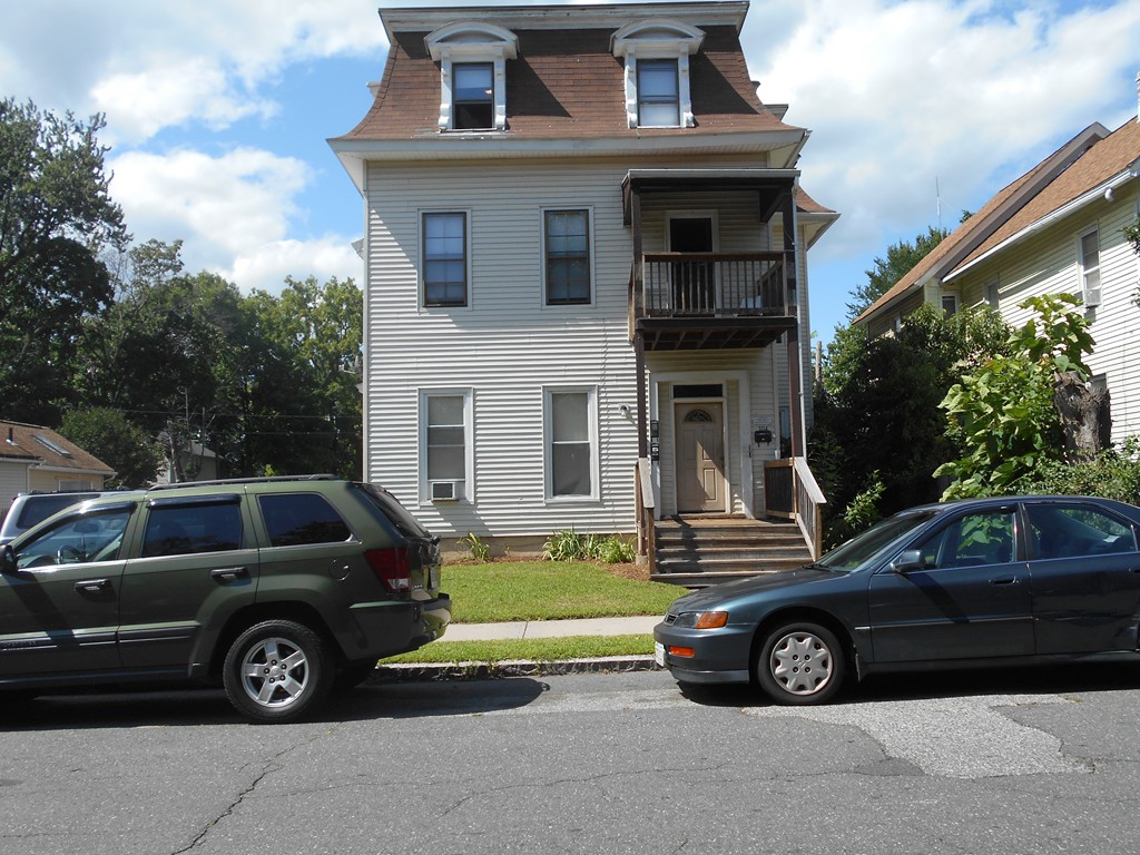 104 Bancroft Street Springfield, MA 01107 - Photo 2 of 29 Gallery Image 2
