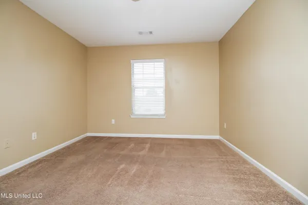 $1,790 | 7327 Fox Creek Drive, Olive Branch, MS 38654