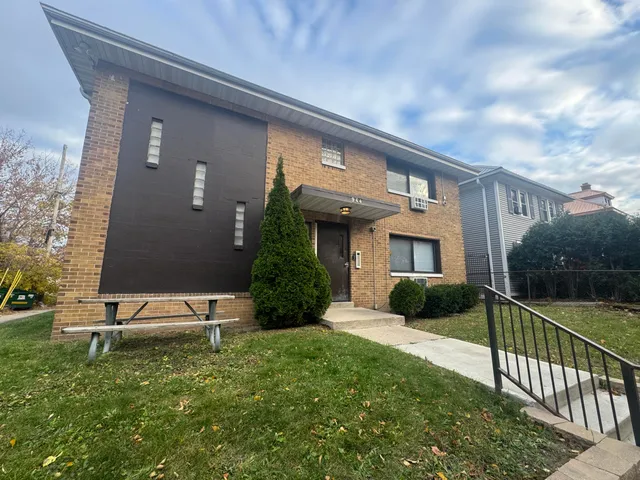 $2,080,000 | 944 North 20th Street, Unit 950, Milwaukee, WI 53233