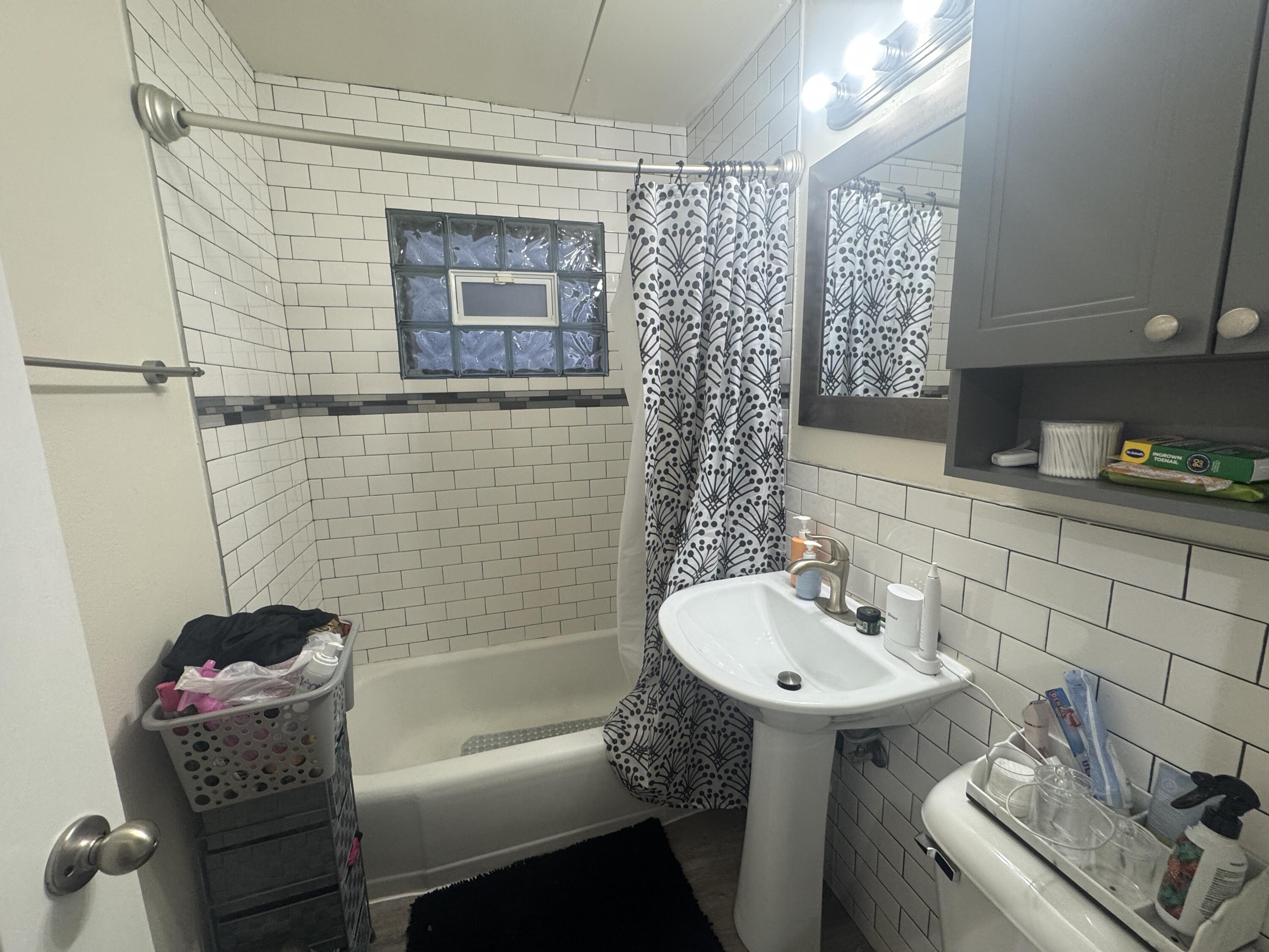 944 North 20th Street, Unit 950 Milwaukee, WI 53233 - Photo 13 of 47 IMG_7674