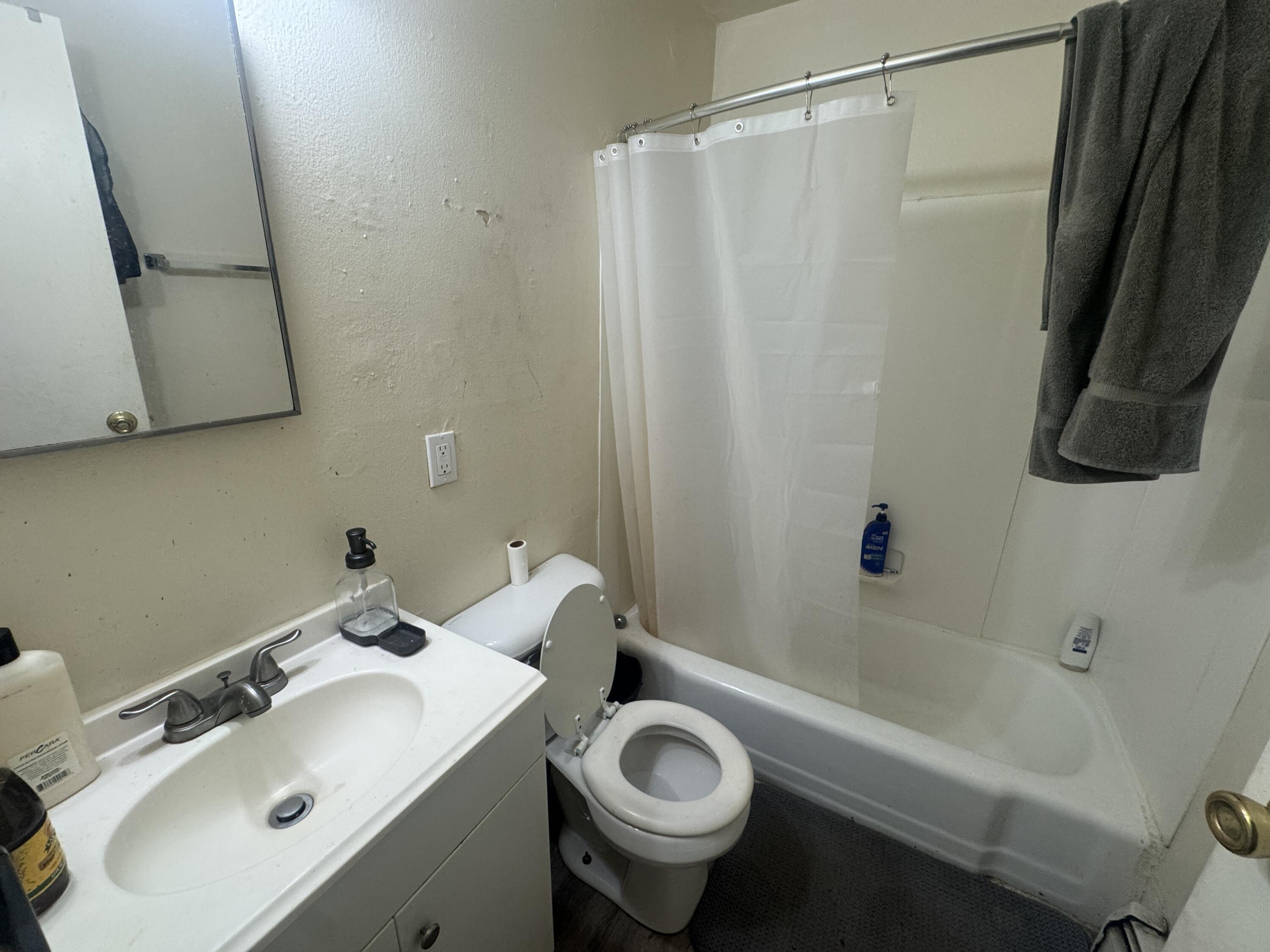 944 North 20th Street, Unit 950 Milwaukee, WI 53233 - Photo 30 of 47 IMG_7641