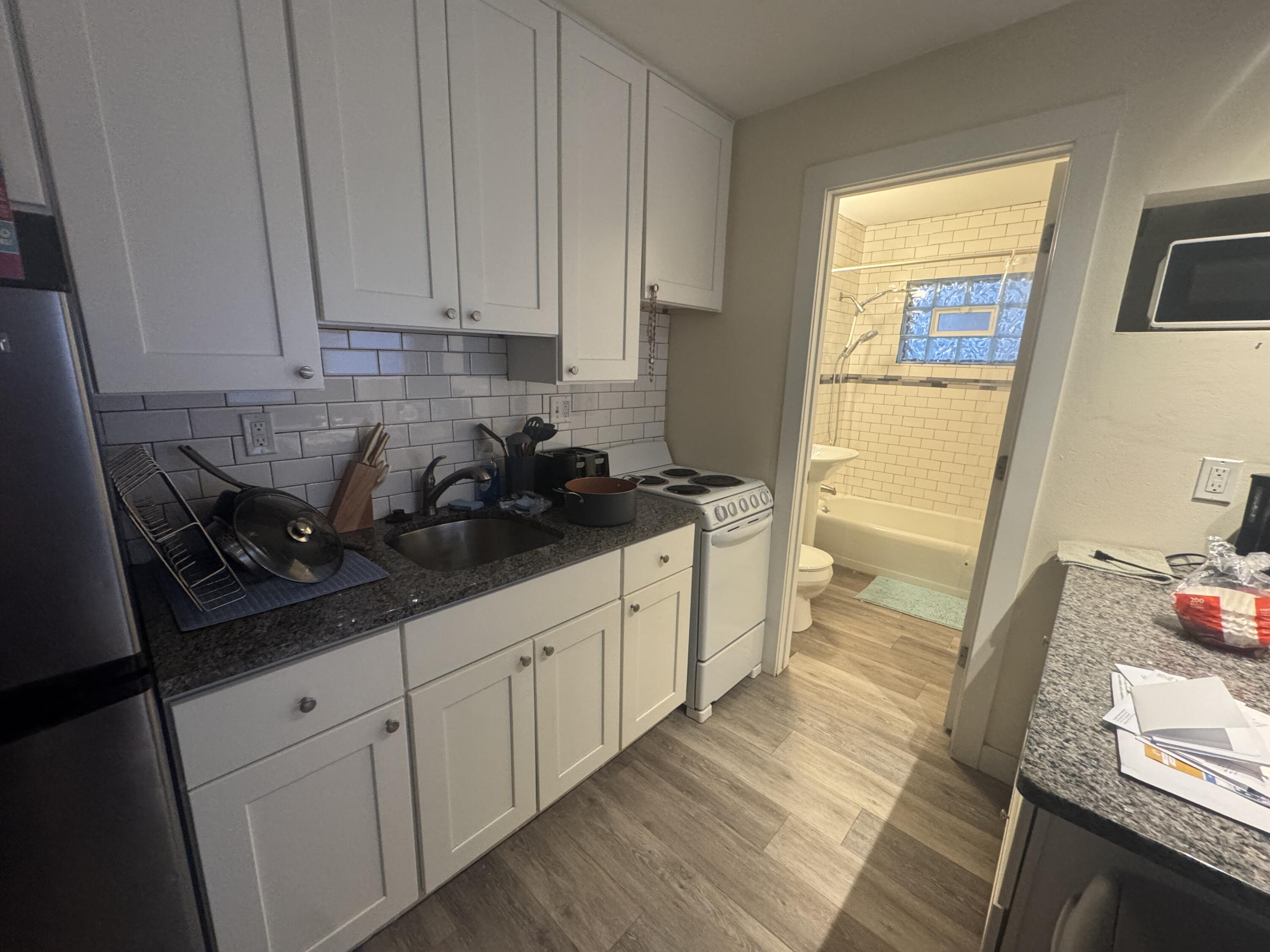 944 North 20th Street, Unit 950 Milwaukee, WI 53233 - Photo 6 of 47 IMG_7666