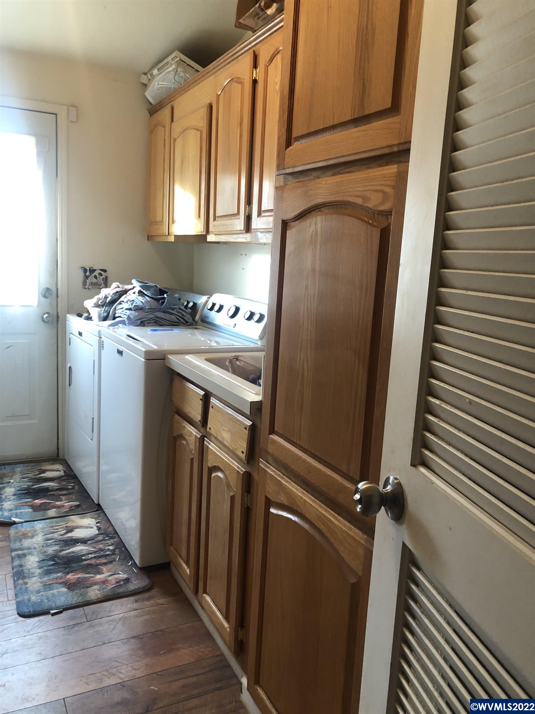 27029 Fern Ridge Road Sweet Home, OR 97386 - Photo 15 of 25 Gallery Image 15