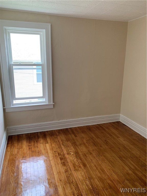 282 Normal Avenue Buffalo, NY 14213 - Photo 14 of 24 Upper Bed