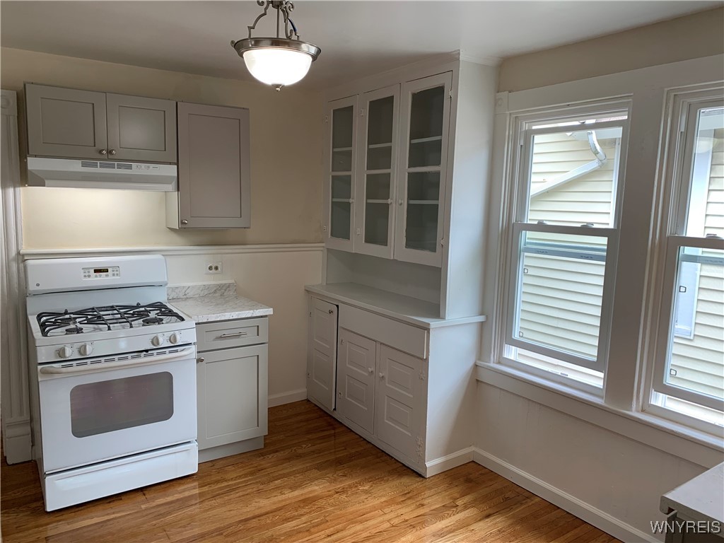 282 Normal Avenue Buffalo, NY 14213 - Photo 19 of 24 Upper Kit