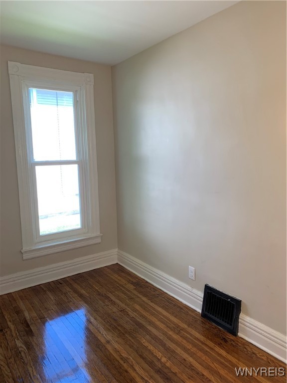 282 Normal Avenue Buffalo, NY 14213 - Photo 21 of 24 Upper Bed