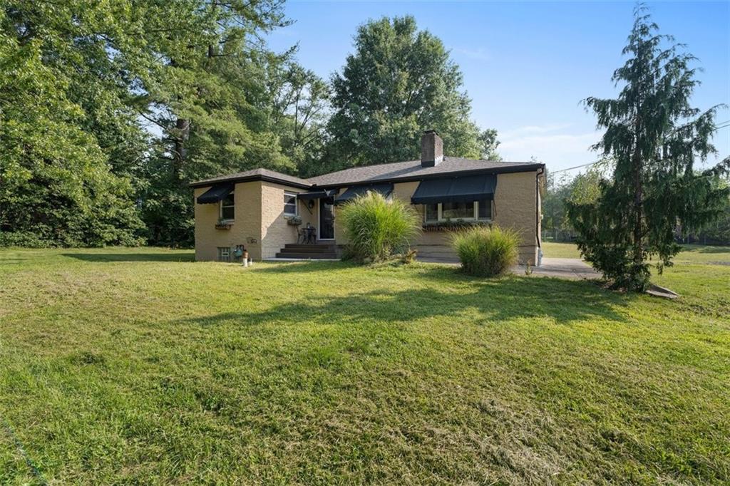 1318 Powers Run Road Pittsburgh, PA 15238 - Photo 2 of 28 Gallery Image 2
