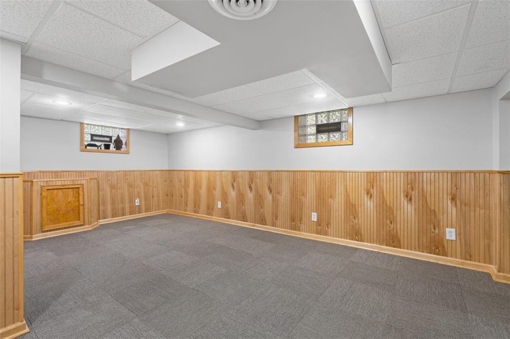 1318 Powers Run Road Pittsburgh, PA 15238 - Photo 21 of 28 Gallery Image 21