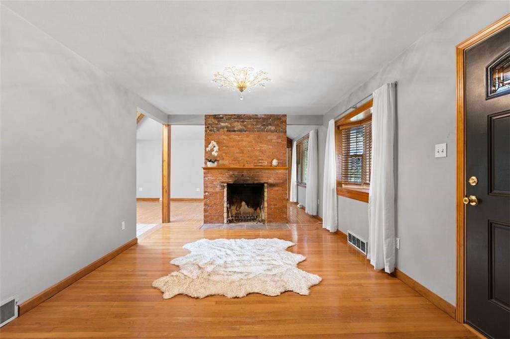 1318 Powers Run Road Pittsburgh, PA 15238 - Photo 5 of 28 Gallery Image 5