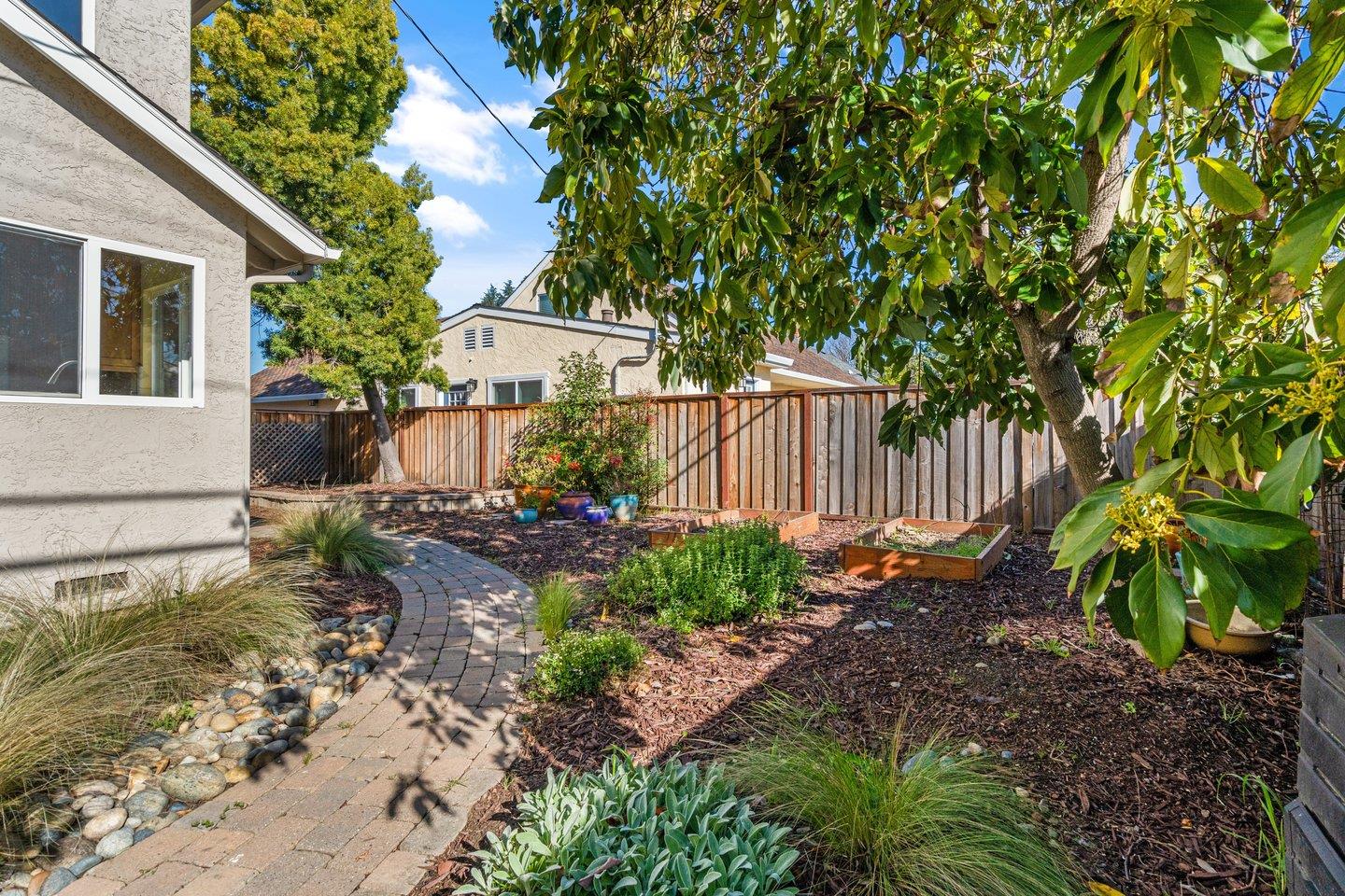 2248 Montezuma Drive Campbell, CA 95008 - Photo 35 of 36 a backyard of a house with lots of green space