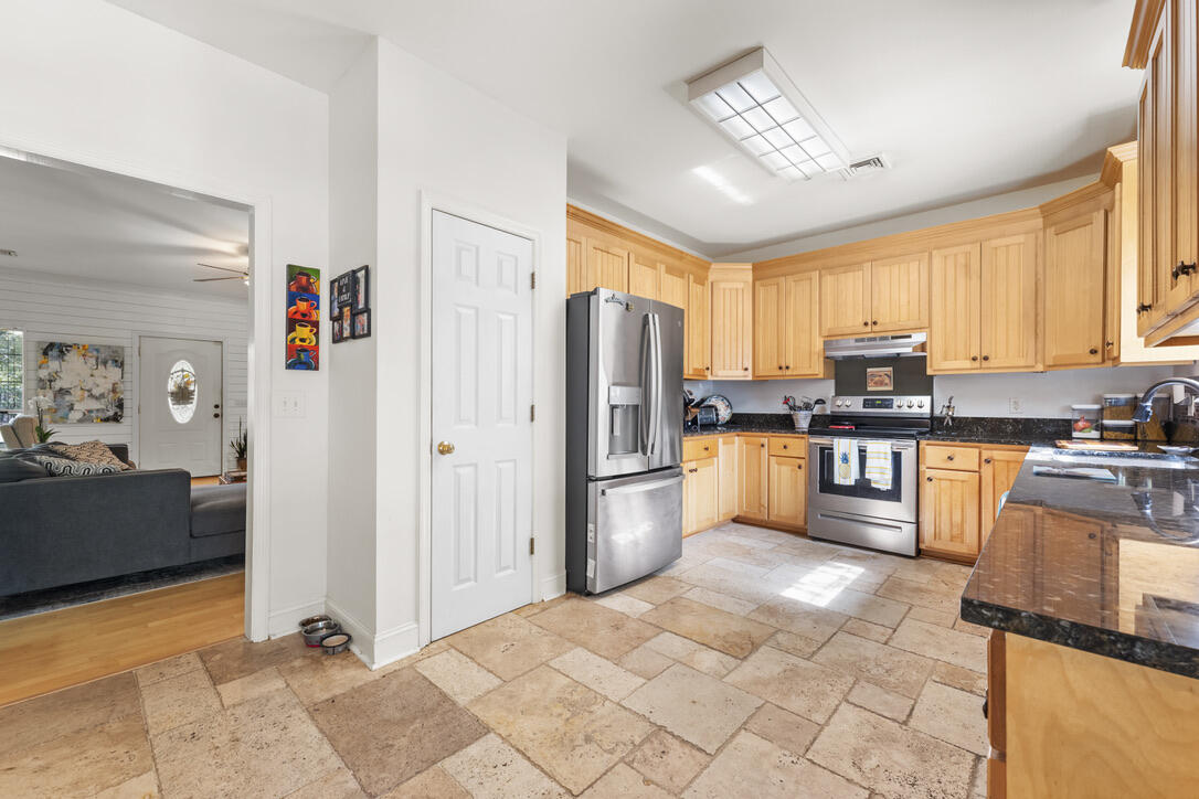 3401 Santee River Road St. Stephen, SC 29479 - Photo 11 of 51 432C58A8-3BE1-4911-B3E4-AA9083E4CDC3_1_1