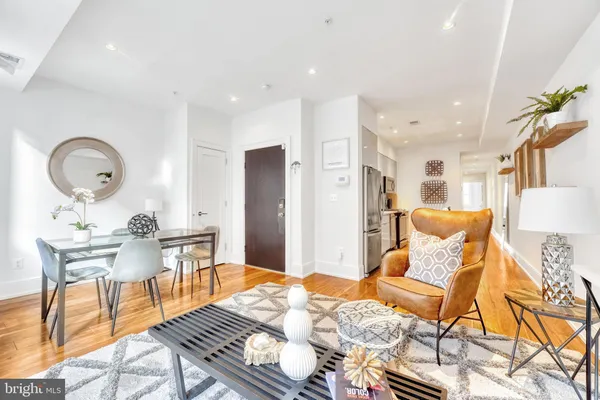 $469,900 | 904 H Street Northeast, Unit 1, Washington, DC 20002