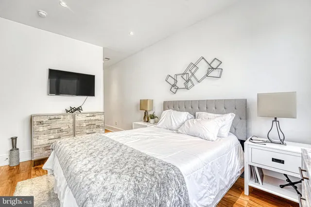 $499,900 | 904 H Street Northeast, Unit 1, Washington, DC 20002