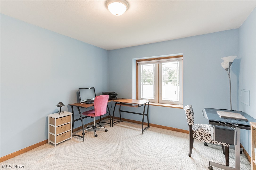 13924 Radcliffe Road Chardon, OH 44024 - Photo 14 of 25