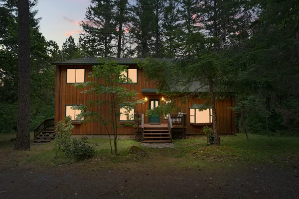 $659,900 | 4046 Little Applegate Road, Jacksonville, OR 97530