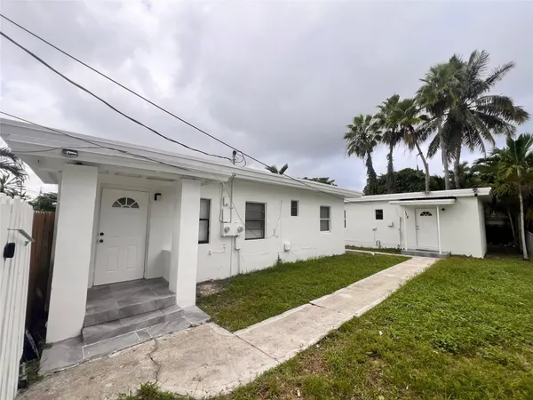 $1,550 | 612 Northwest 6th Court, Unit 1, Hallandale Beach, FL 33009