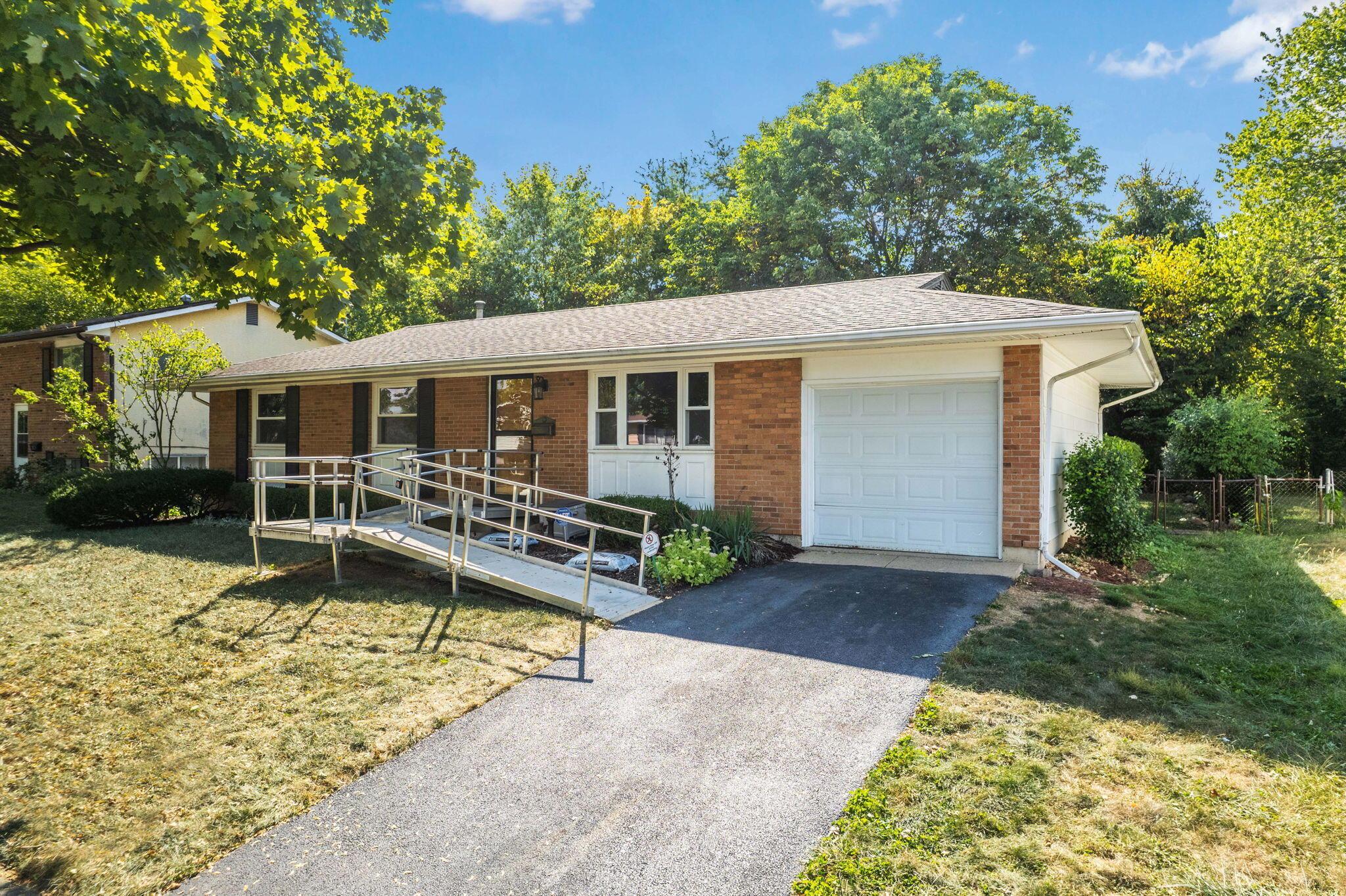 2815 Maywood Road Columbus, OH 43232 - Photo 3 of 45 3-web-or-mls-DJI_0043