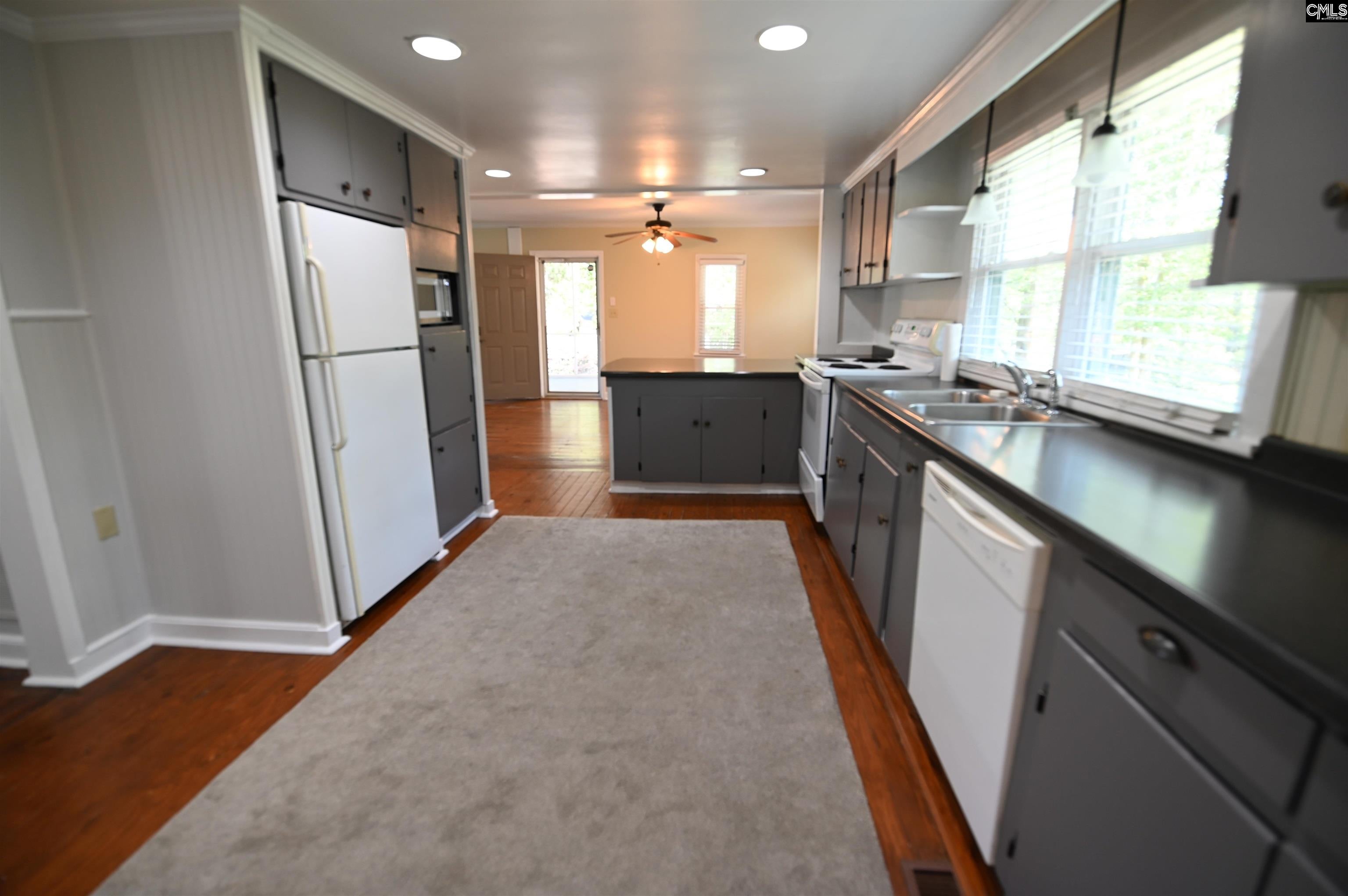 217 Forest Bickley Road Chapin, SC 29036 - Photo 9 of 29 Gallery Image 9