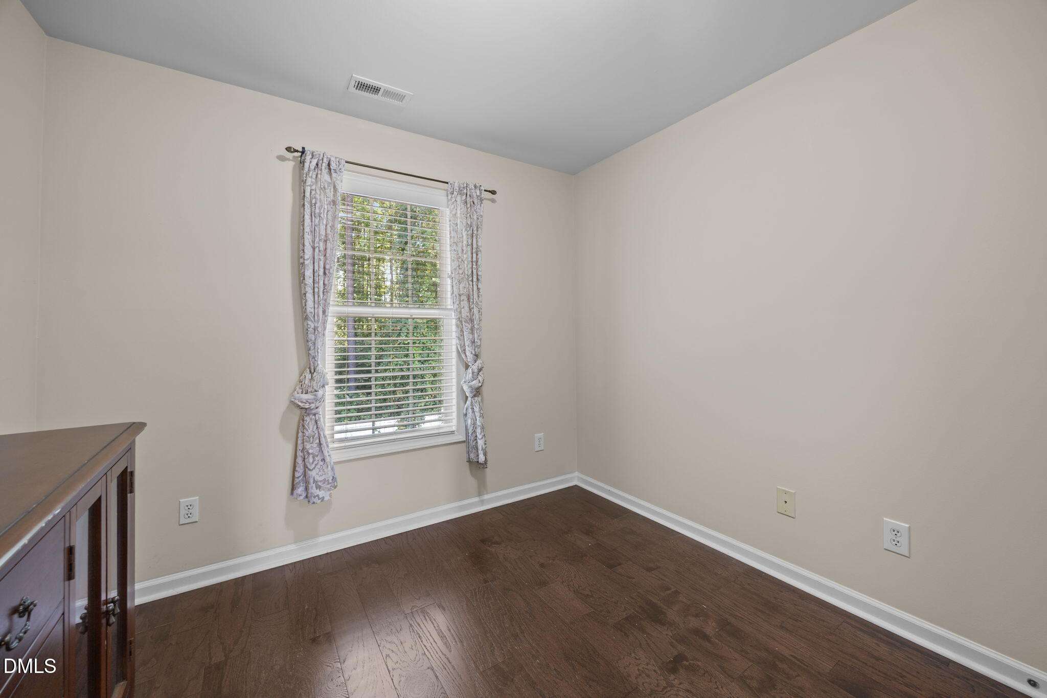 4020 Mindspring Drive Raleigh, NC 27610 - Photo 23 of 39 21-web-or-mls-IMG_1554