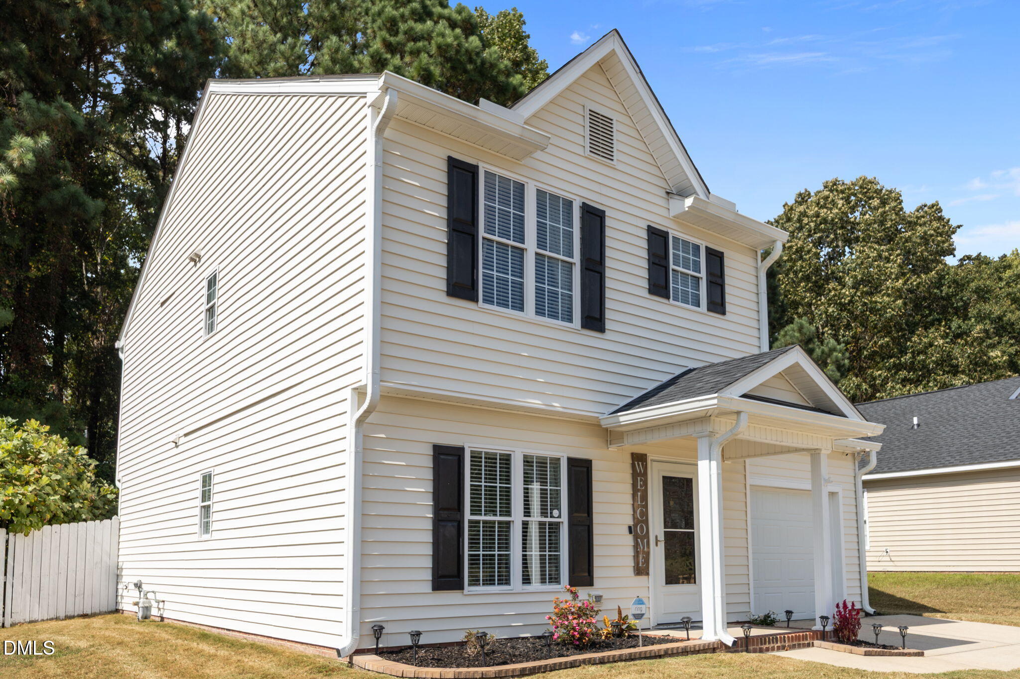 4020 Mindspring Drive Raleigh, NC 27610 - Photo 5 of 39 6-web-or-mls-IMG_1510