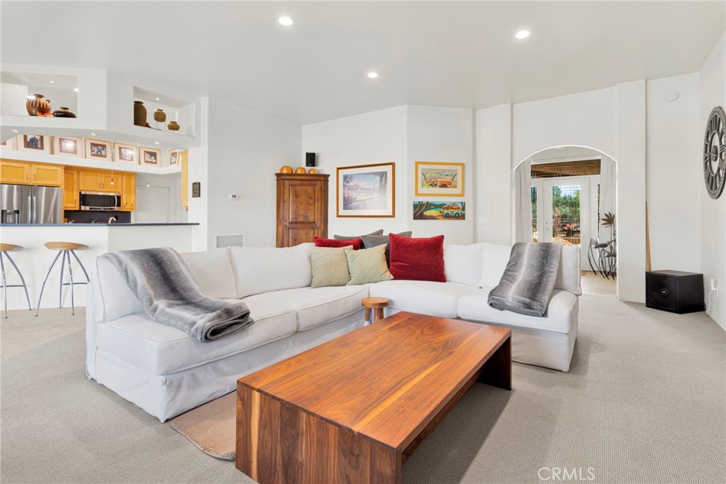 7031 Joshua Road Oak Hills, CA 92344 - Photo 15 of 77
