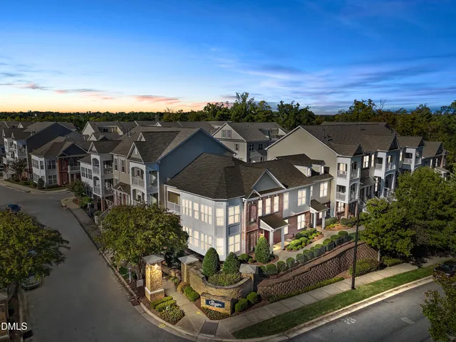 $475,000 | 10210 Sablewood Drive, Unit 107, Raleigh, NC 27617