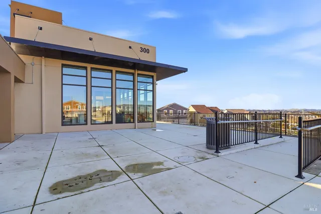 $1,129,000 | 586 Sapphire Street, Petaluma, CA 94952