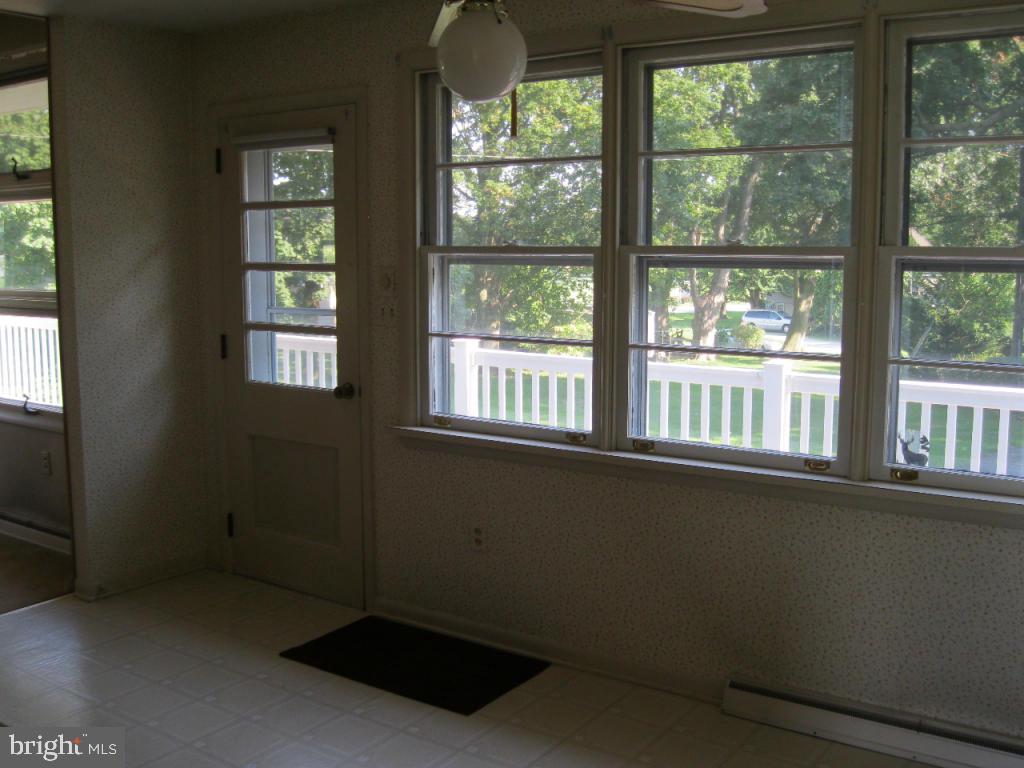 42 West Oregon Road Lititz, PA 17543 - Photo 6 of 22