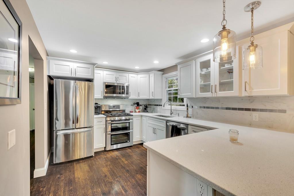 5 Putnam Road Burlington, MA 01803 - Photo 3 of 24 Gallery Image 3