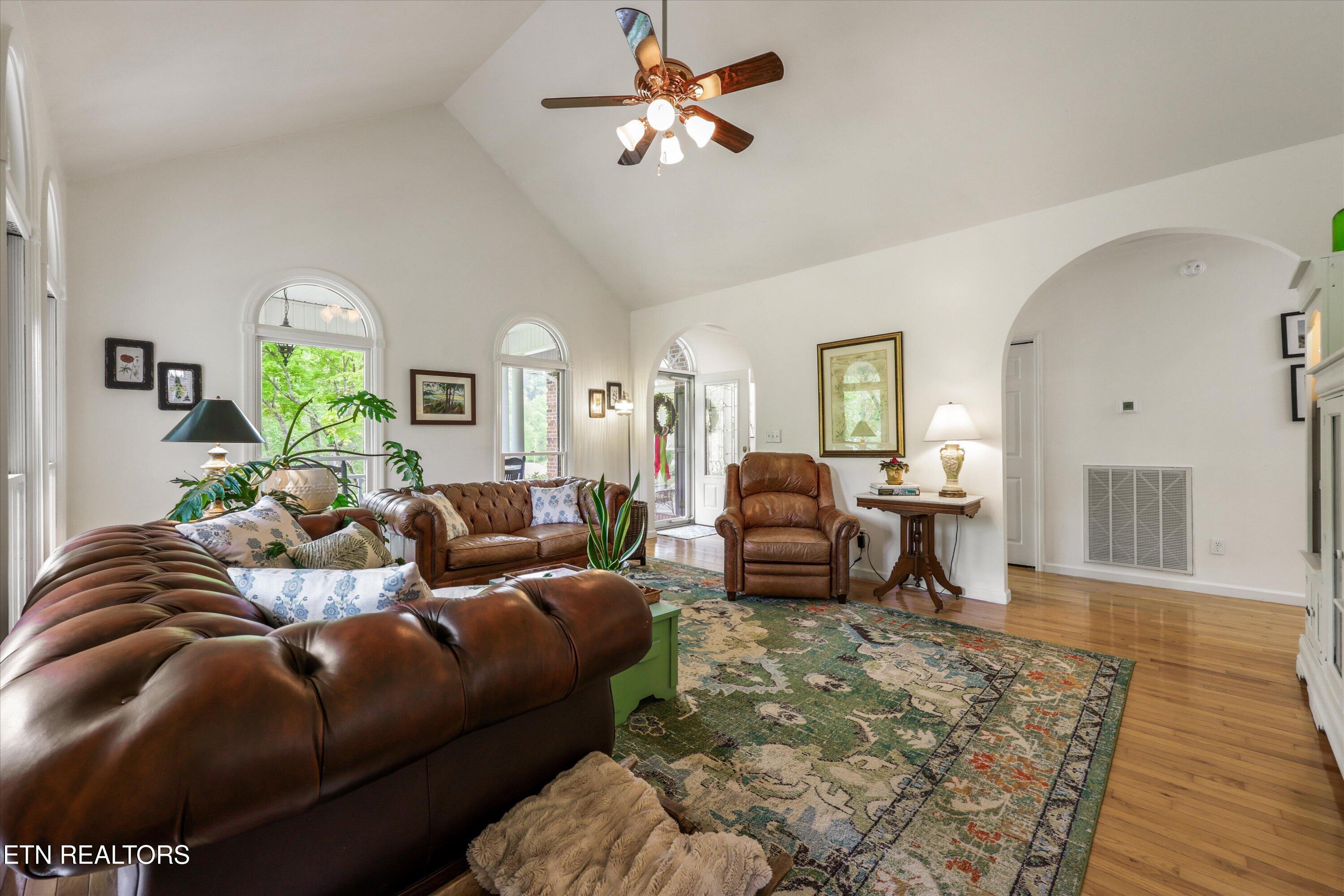 4151 Cave Springs Road Tazewell, TN 37879 - Photo 8 of 48 8DB58B0F-AD45-4CE5-864A-DD4A045C8DFF