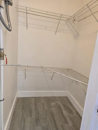 $1,835 | Biscayne Shores, Miami, FL 33161