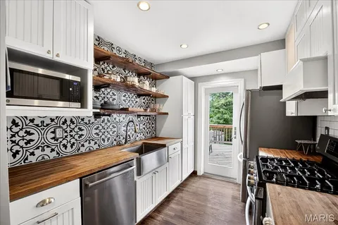 $299,999 | 904 Liggett Avenue, Crestwood, MO 63126