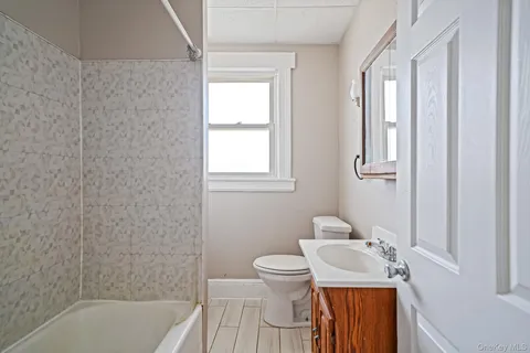 $799,000 | 367 Vincent Avenue, Lynbrook, NY 11563