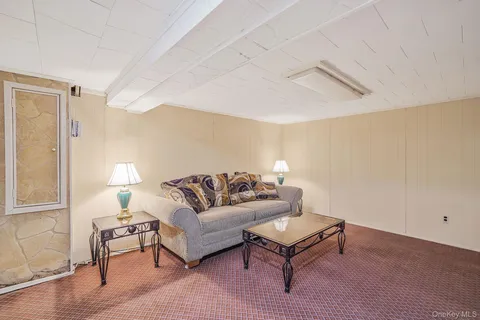 $799,000 | 367 Vincent Avenue, Lynbrook, NY 11563