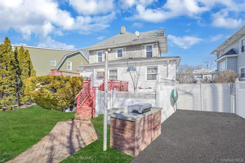 $799,000 | 367 Vincent Avenue, Lynbrook, NY 11563